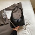 thumbnail image 3 of Bolsos para mujer, estilo coreano, moderno, sencillo, tipo guisante, diseño de nicho 2025, bolso de mensajero informal versátil de alta gama., 3 of 5