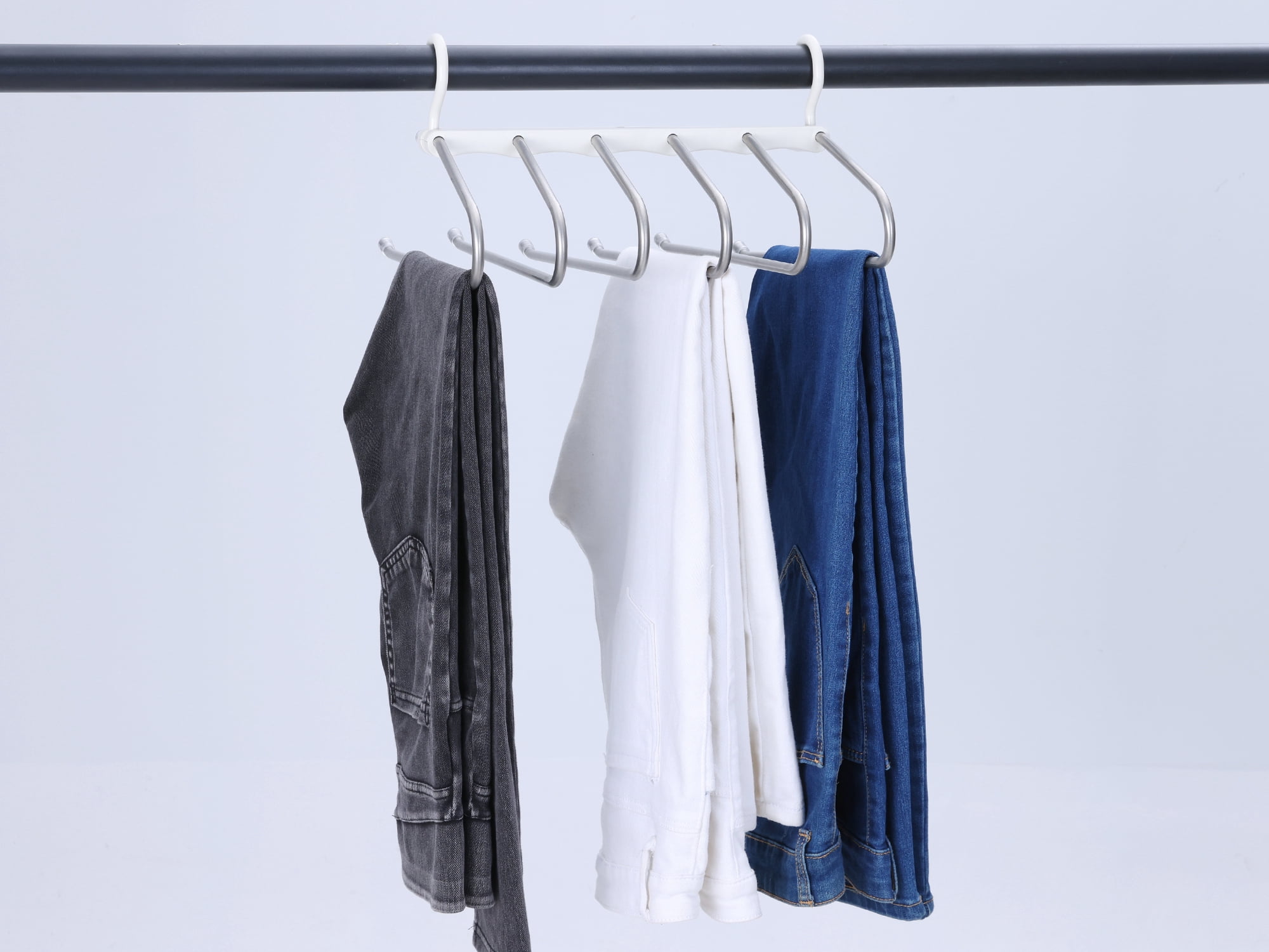 Unique Bargains Space Saving Non Slip Metal Pants Hangers 2 Pcs White