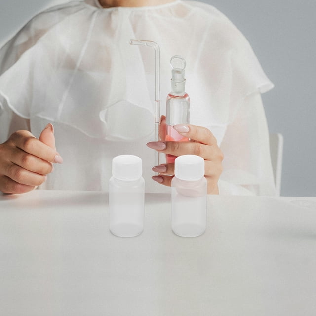 WEAVILUX 6Pcs Clear Plastic Reagent Bottles for Laboratory Experiments Mini Sample Containers With Lids 3.3X3.3X1.4In