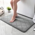 thumbnail image 4 of Alfombrilla de baño de espuma viscoelástica, alfombra de contorno de tocador, suave y cómoda, superabsorción de agua, antideslizante, gruesa, fácil de lavar y secar a máquina para el baño, 40 x 60 cm JAMW  Sencillez, 4 of 4
