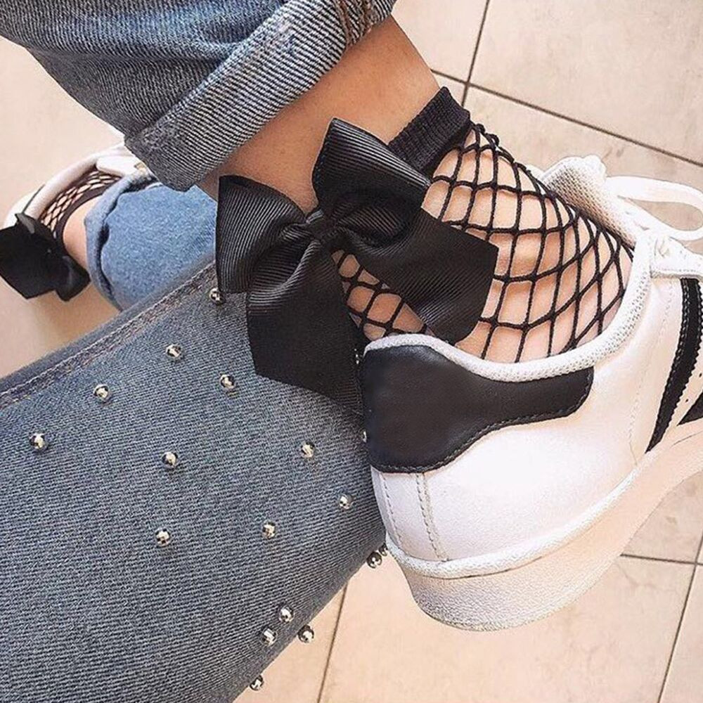 JeashCHAT Women Ruffle Fishnet Ankle High Socks Mesh Lace Fish Net Short Socks