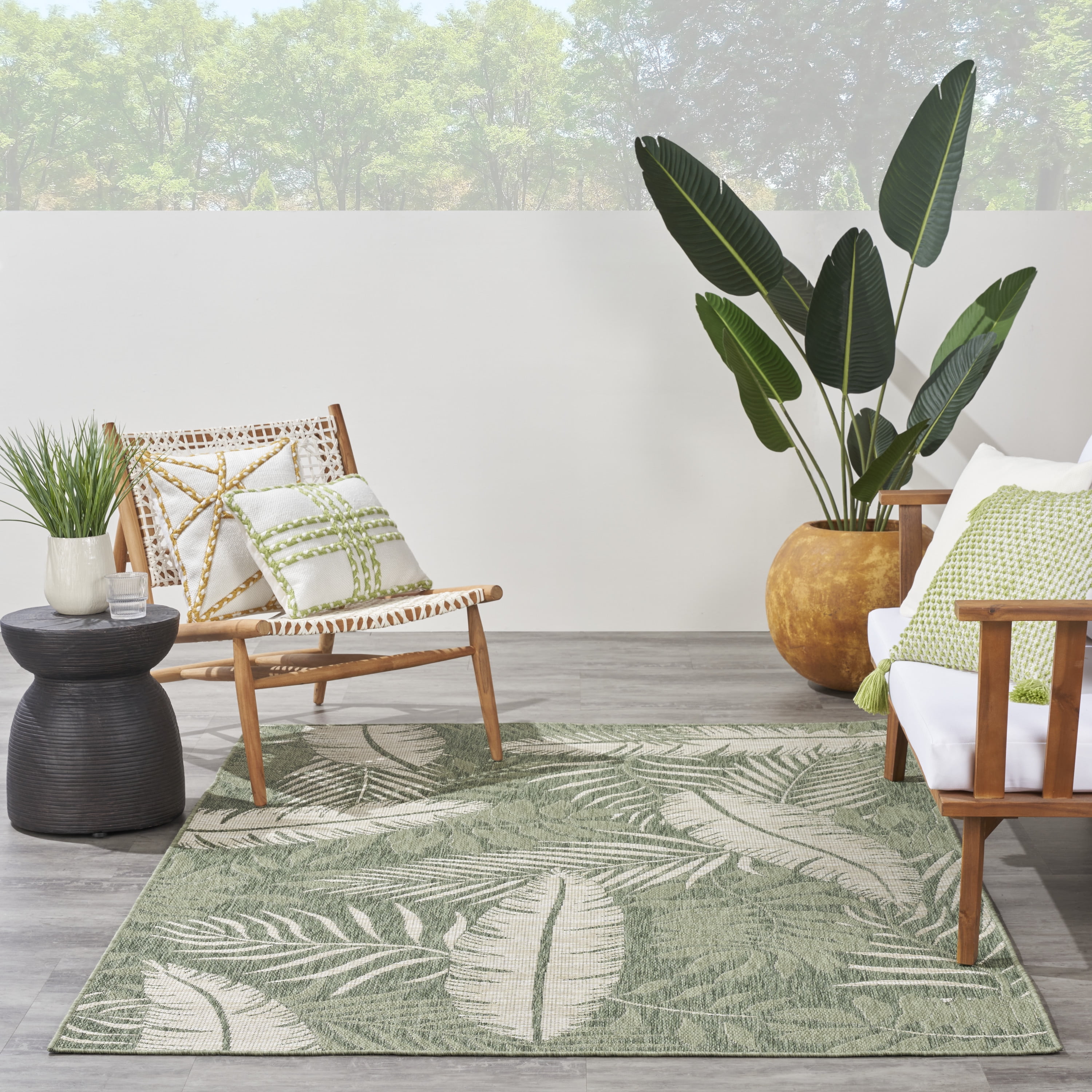Nourison Garden Oasis Indoor/Outdoor Green Ivory 5' x 7' Area Rug (5x7)