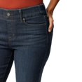 thumbnail image 3 of Signature by Levi Strauss &amp; Co. Gold - Vaqueros Rectos de Tobillo para Mujer Totalmente Moldeados (también Disponibles en Plus), (Nuevo) Blue Rhythm, 40 Plus Corto, 3 of 5