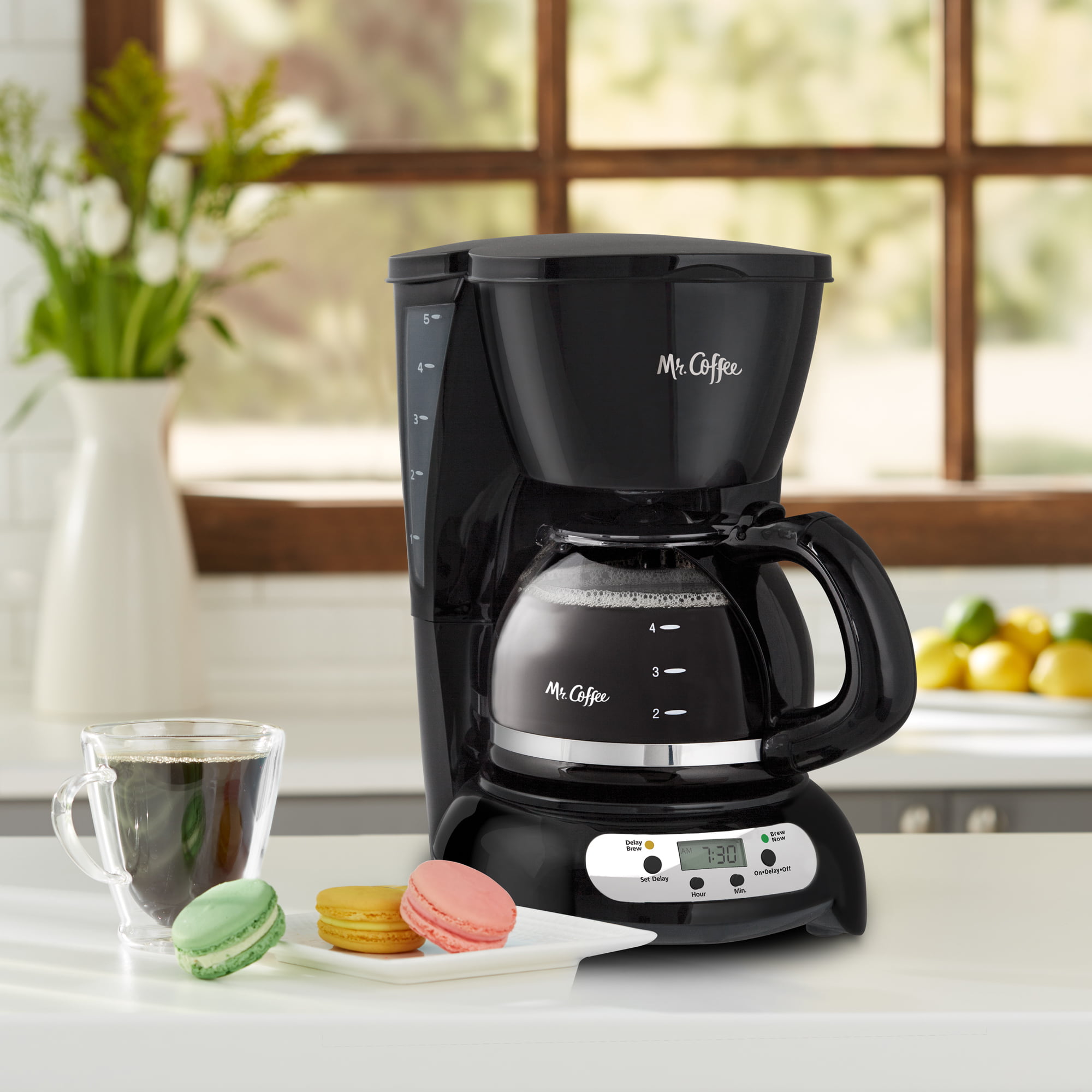  Mr. Coffee Coffee Maker, Programmable Coffee Machine with Auto  Pause and Glass Carafe, 5 Cups, Black: Home & Kitchen