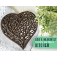 thumbnail image 5 of Comfify Cast Iron Heart Trivet with Rust Brown Finish, 5 of 7