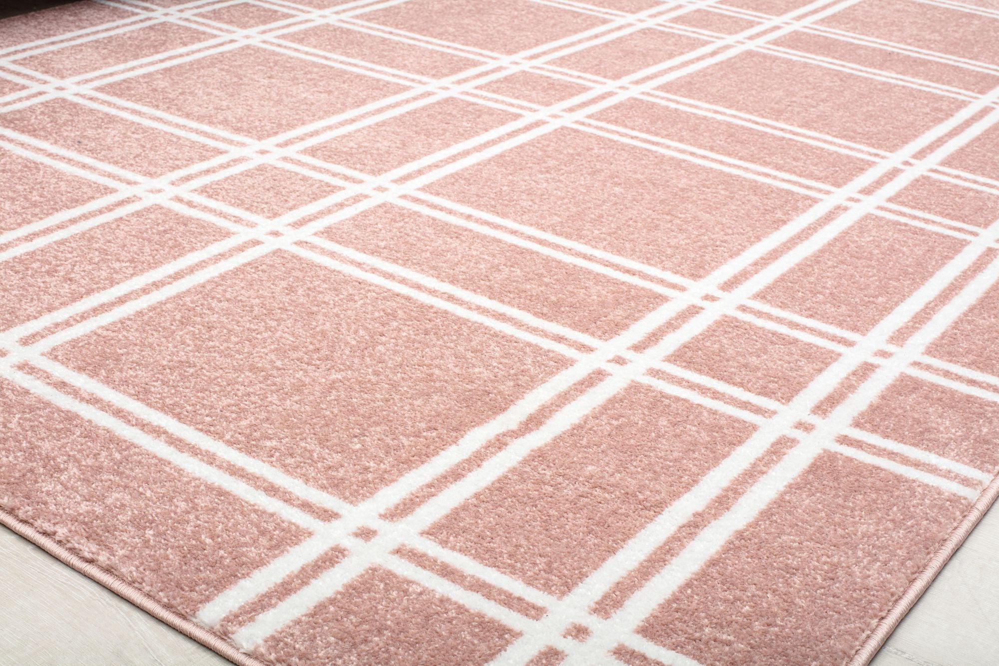 Isaac Mizrahi Jaxon CM15A Pink Plaid Geometric Contemporary Pink Area Rug, 8'3"X10'0"