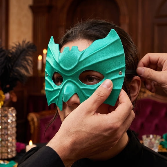 Halloween Mask 7 Inch Scary Mask Masquerade Mask Half Face Mask Accessory for Halloween Party Green, 1 Pack
