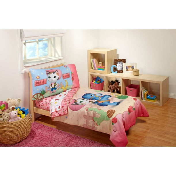 Sheriff Callie Cowgirl 3 Piece Toddler Bedding Set With Bonus