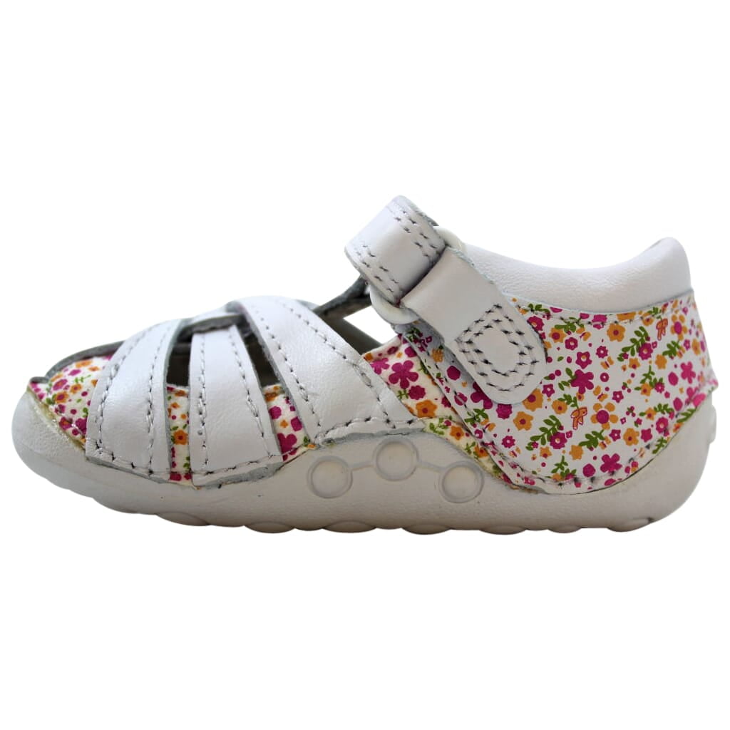 clarks size 3 baby shoes