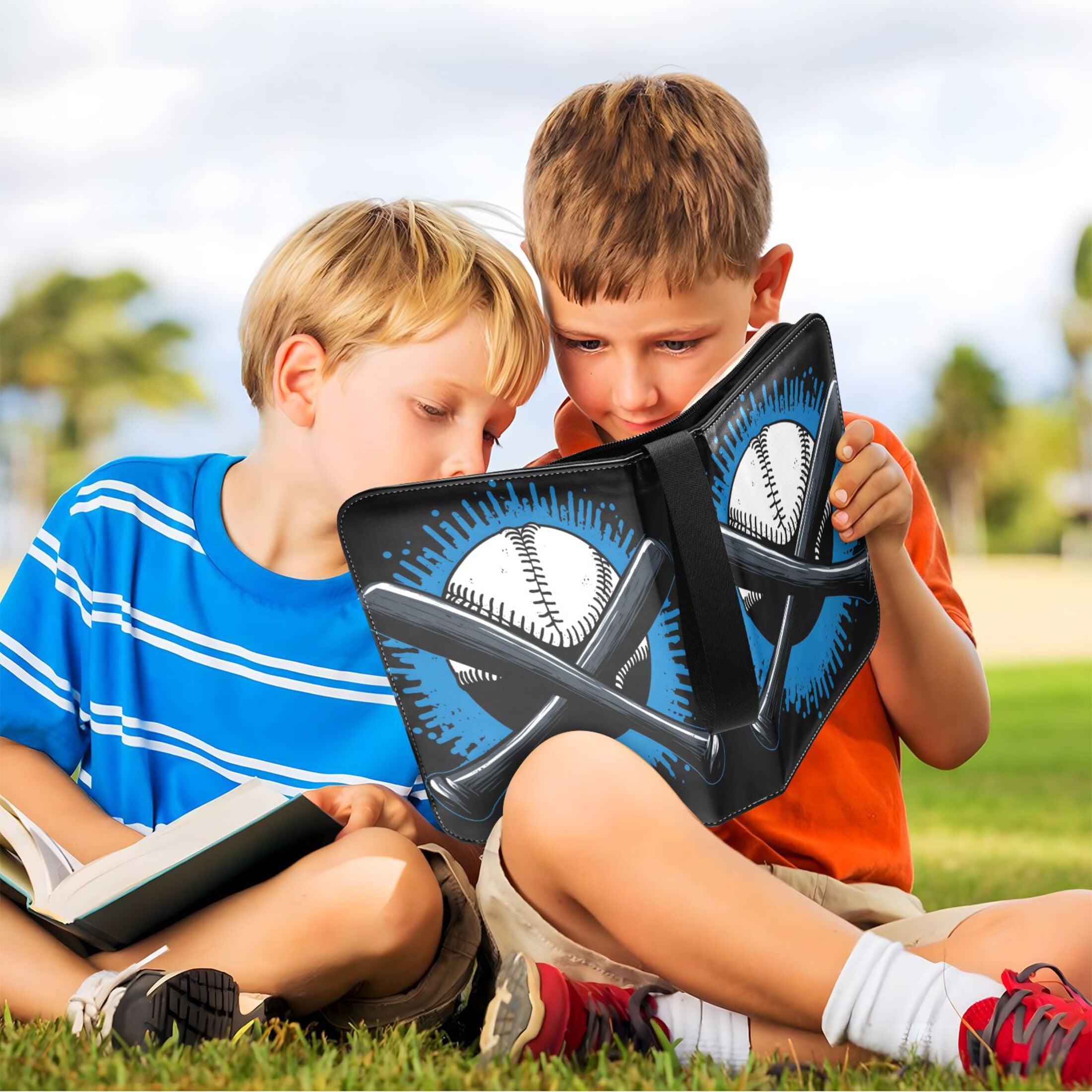 Trading Card Binder Album 400 Pockets 50 Removable 4-Pocket Pages Waterproof Baseball Bat and Baseball