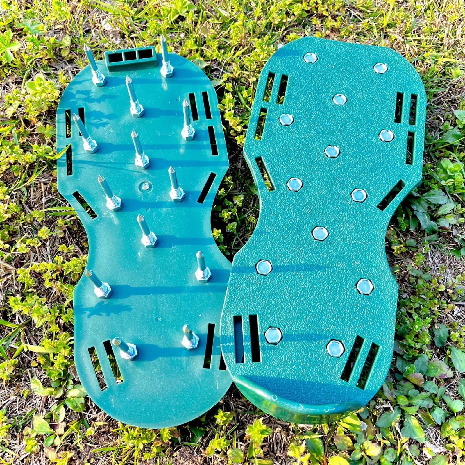 Lawn Aerator Shoes For Soil Yard Tool With Hook & Loop Straps, Garden Lawn Spike Shoes, Lawn Aerator Shoes for Grass - with Adjustable Strap and Heavy Duty Spikes, One-Size-Fits-All Use (Green,1 Set)