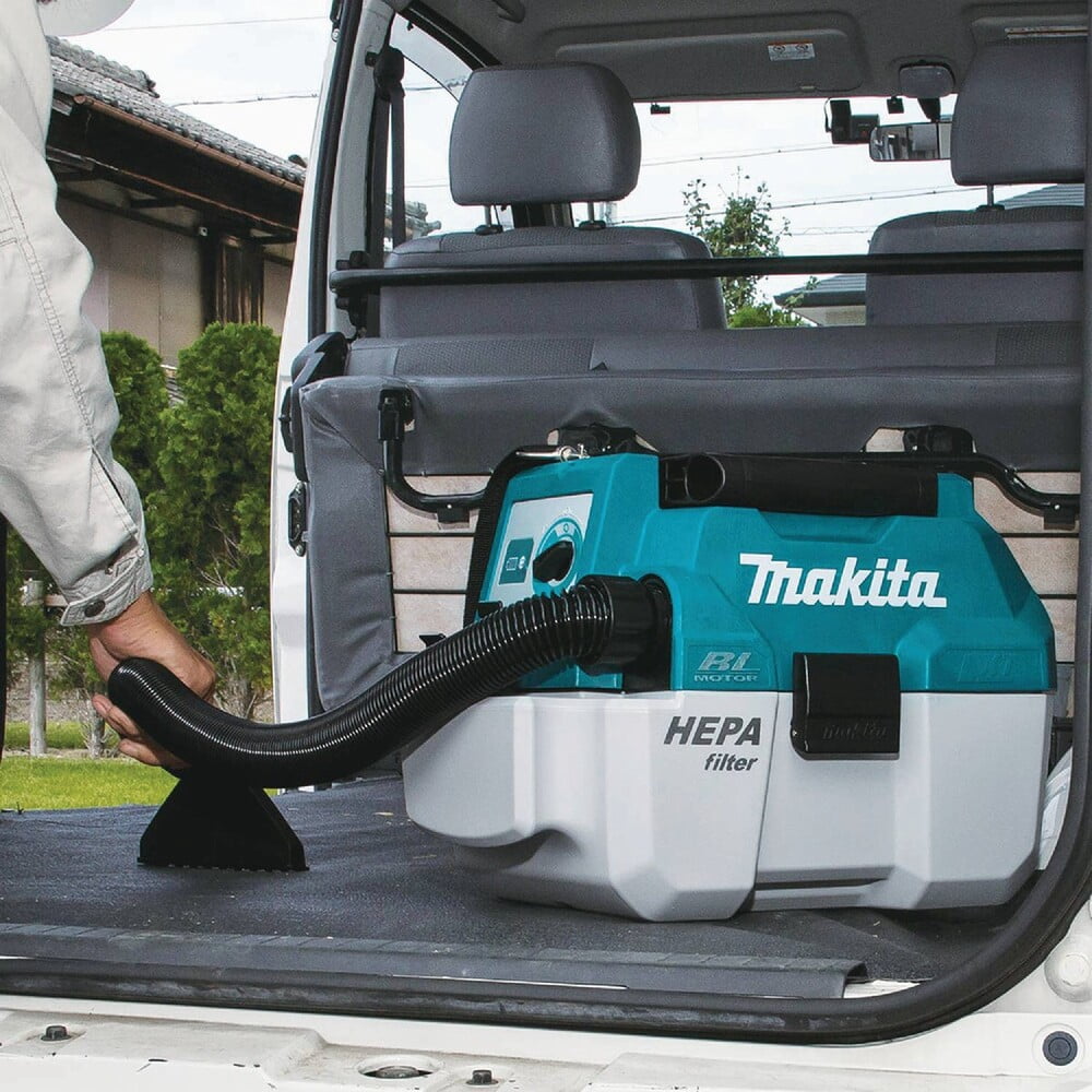 Makita 18V LXT 2 Gal. Lithium-Ion Brushless Cordless Wet/Dry Vacuum (Tool Only)