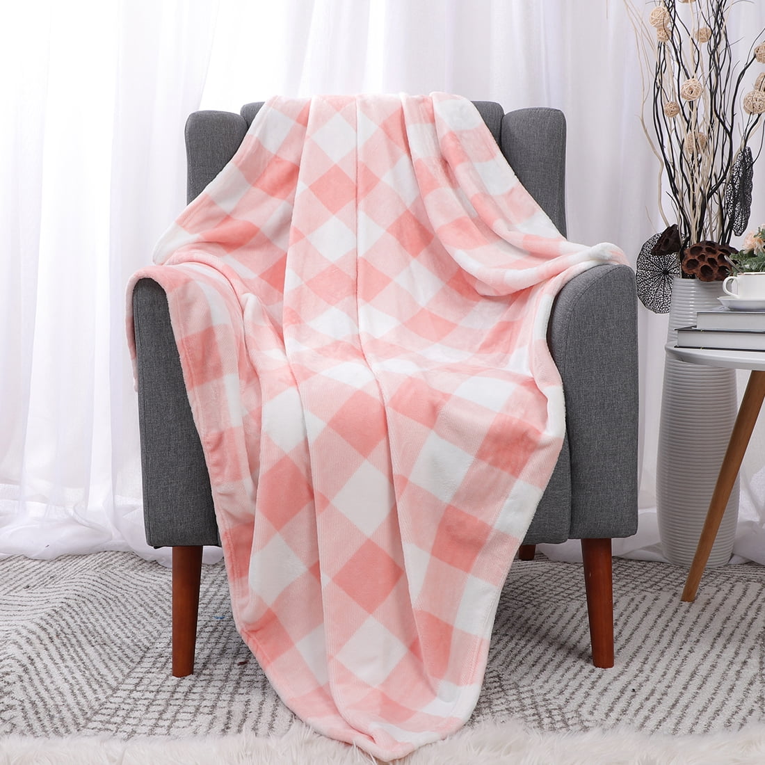 Plaid Soft Plush Fleece Blanket for Sofa Couch Bed Pink and White 50" x 60"