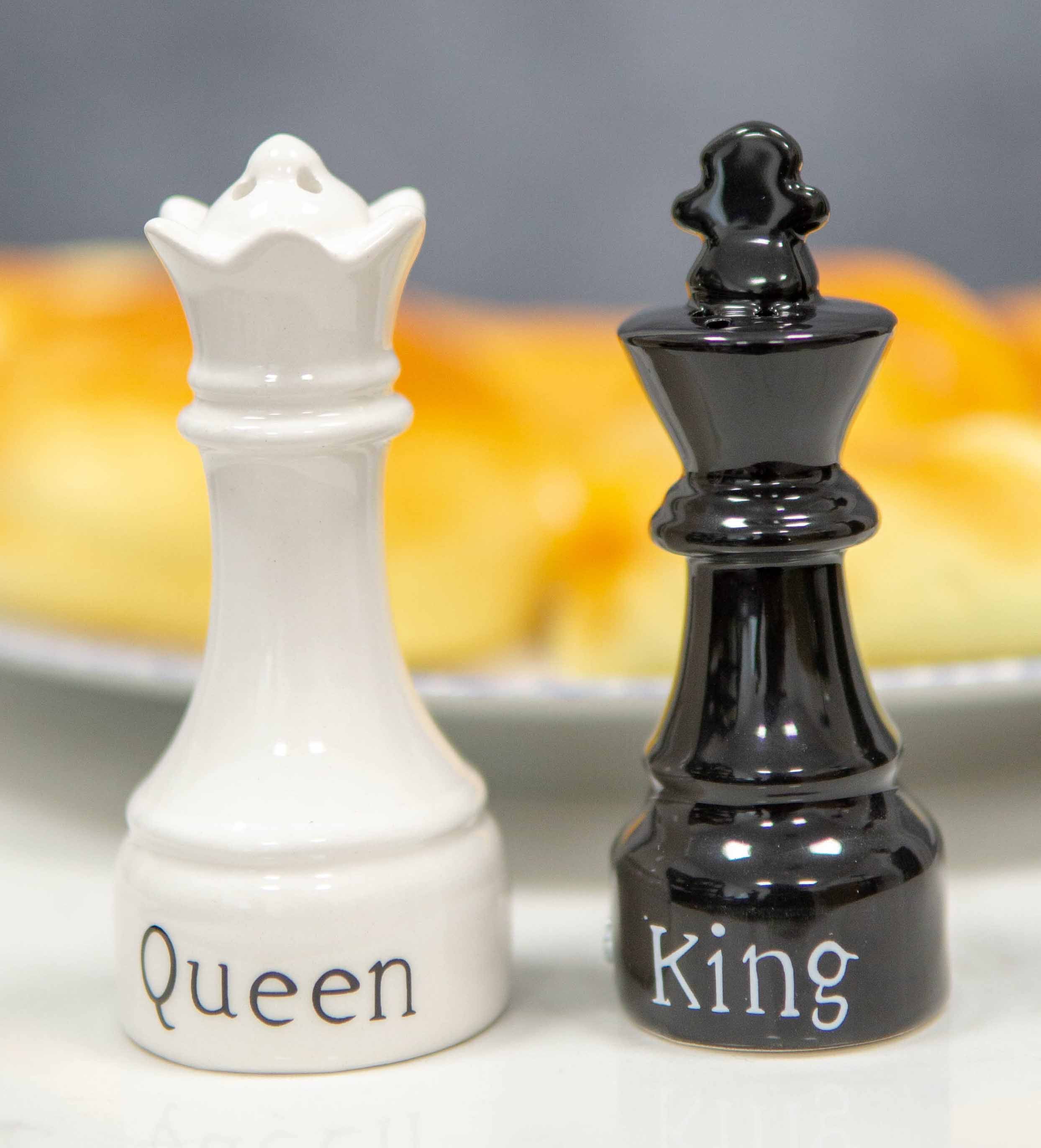 chess pieces salt and pepper grinders