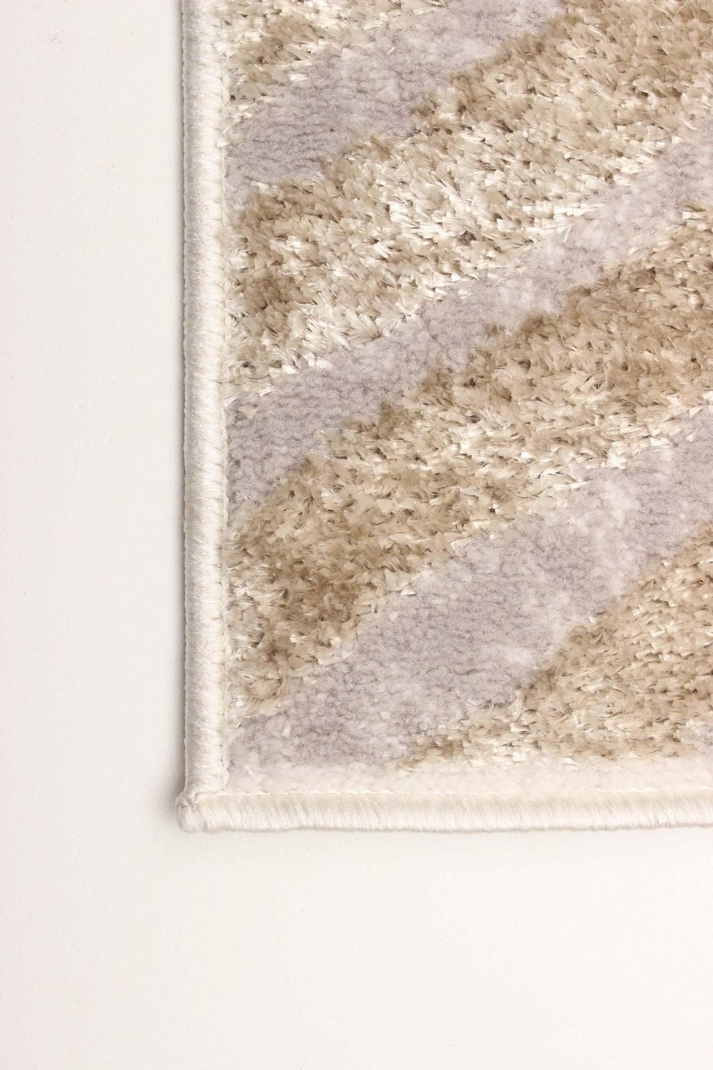 ECARPET Kamala Contemporary/Modern Area Rug for living room, bedroom, dining room, entrance, hallway and more.