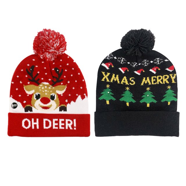 gorro de punto de navidad led para mantener el calor gorro de luz led regalos perfectos para adultos niños mujer hombre en invierno-peine ab-dontodent Par de gorros navideños LED ajustables, vista frontal con pompón; gorro rojo con reno tejido y puño con texto "OH DEER!", gorro negro con árboles y texto tejido "XMAS MERRY", ambos en fibra acrílica con patrón de copos de nieve sobre fondo blanco; incluye pila de botón según especificación; adecuado para fiestas y como regalo y a menudo usado para ambientar decoraciones navideñas.