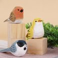 thumbnail image 2 of Naiovety Pájaro de artesanía miniatura colorido tallado en figuritas decoración colección de arte hogar Oficina sala de estar Kits y herramientas para tallar Rosa Gorrión, 2 of 6