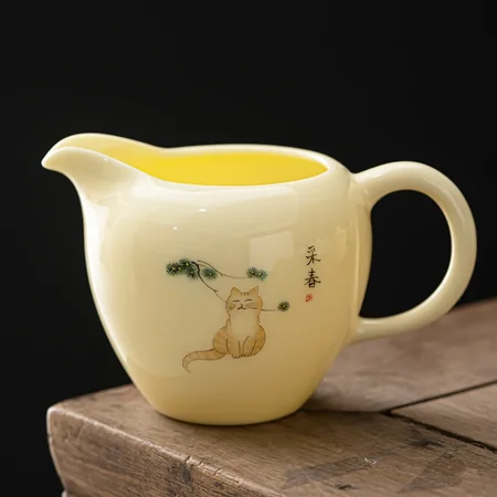 

Feikong 240ml Chinese Handmade Ceramic Fair Cup Cha Hai Hand Painted Flower and Bird Teacup Household Suede Jade Porcelain Tea Set