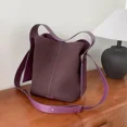 thumbnail image 2 of Bolsos de hombro tipo cubo con compartimento interior, bolsos de moda con hilo de coser, bolsos de gran oferta 2024 para mujer, bolsos de mano con cremallera suave para mujer, 2 of 5