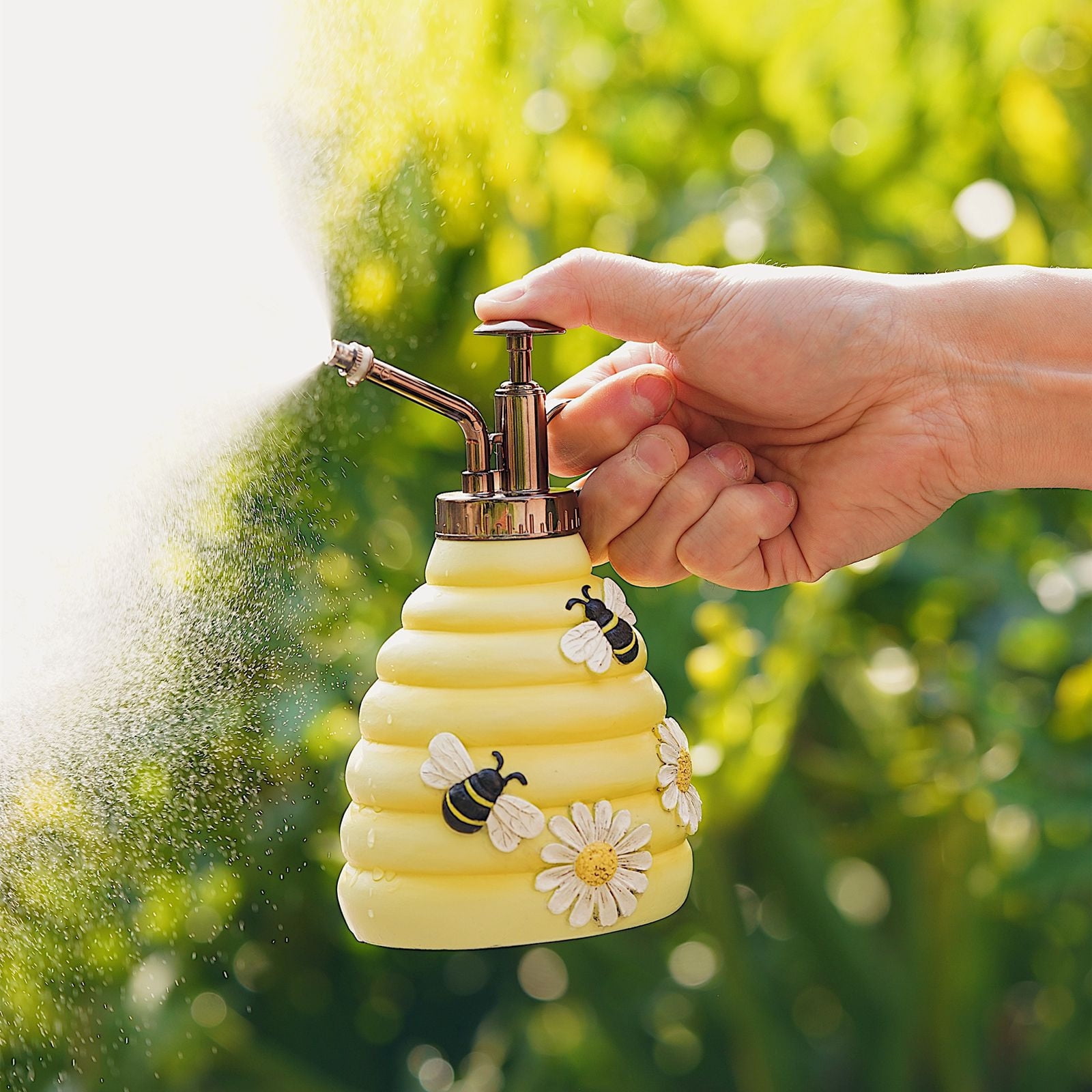 Danhjin A Sprinkler Watering Spray Bottle Vintage Style With Resin Plastic Pump One Hand Watering Can Indoor Gardening Tools