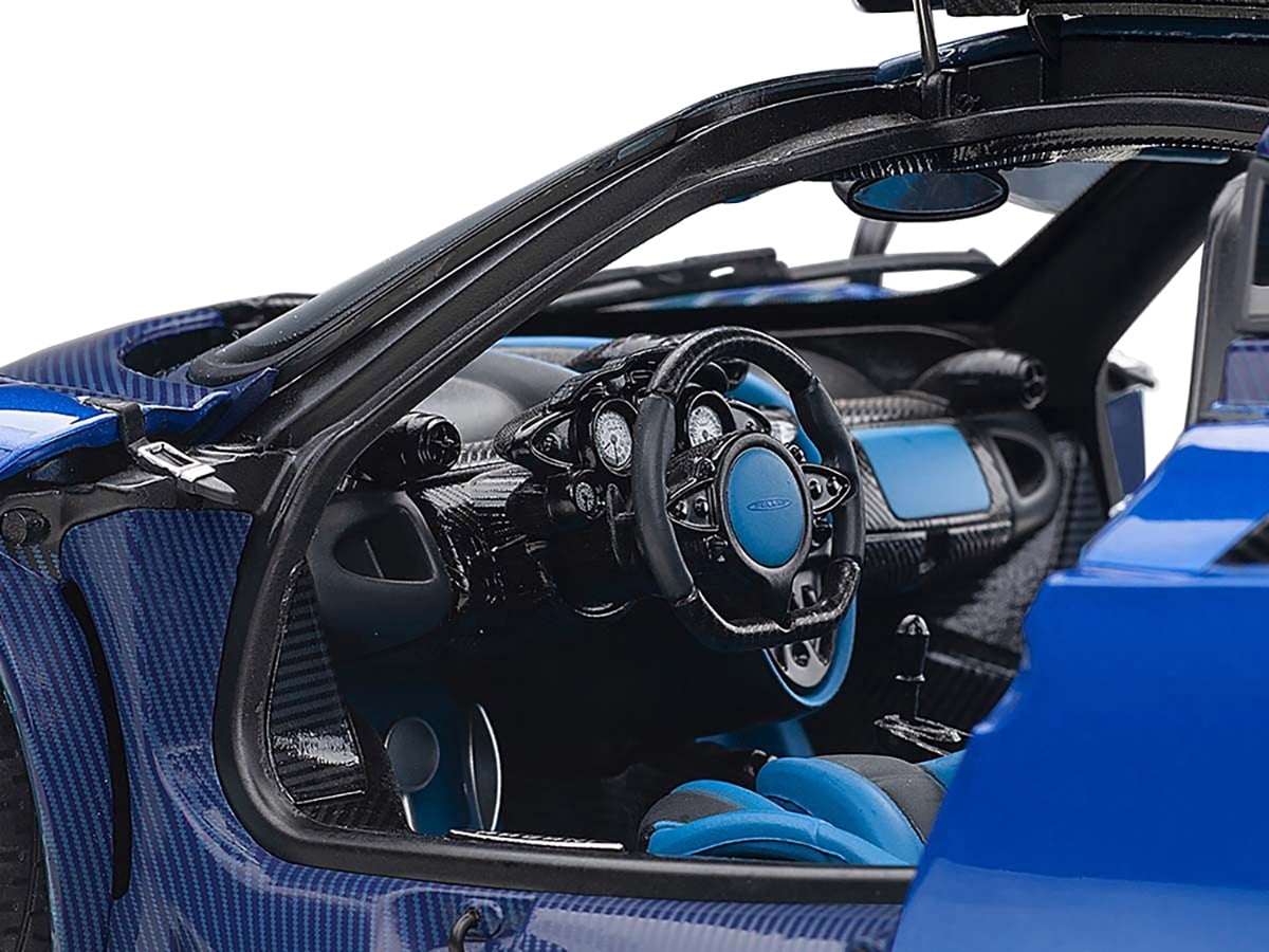 Diecast Pagani Huayra BC Blu Francia / Candy Blue Metallic with Carbon  Accents 1/18 Model Car by Autoart