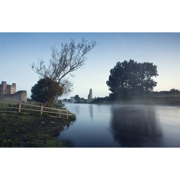 Trim Castle Along Banks Of The River Boyne Trim County Meath Ireland Posterprint Walmart Com Walmart Com