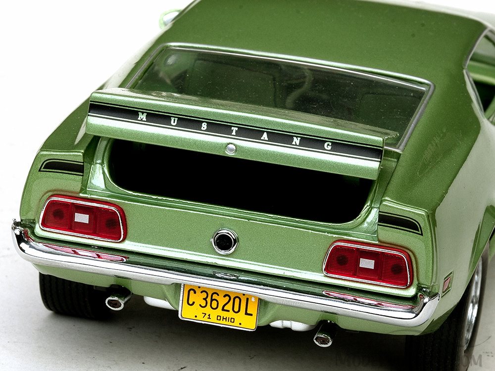 1971 Ford Mustang Sportsroof, Green - Sun Star 3620 - 1/18 Scale Diecast  Model Toy Car