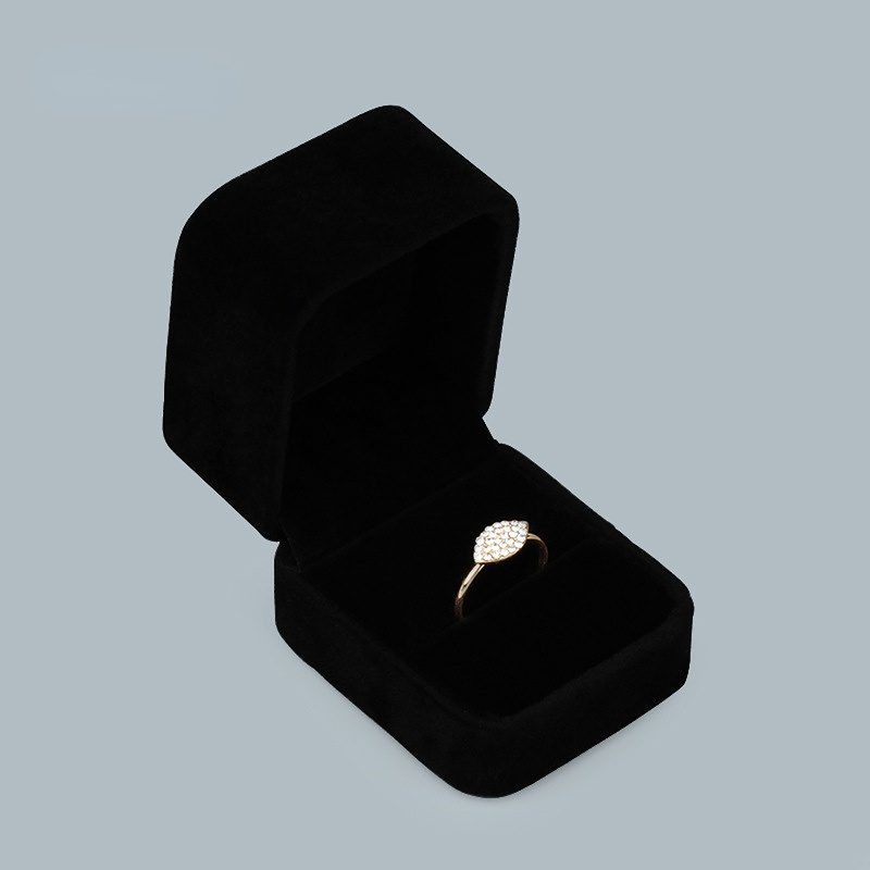 Black flannelette jewelry box Ring box Necklace box bracelet box Gift box Jewelry box
