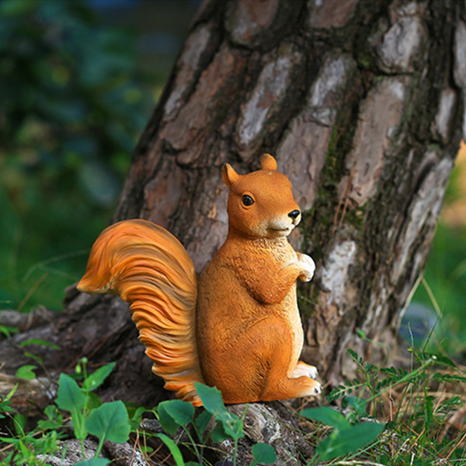 CIYISON Resin Squirrel Figurine Cute Mini Animal Sculpture Art Statue Crafts Ornament for Outdoor Garden Lawn Yard Decoration Birthday Gift