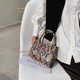 thumbnail image 5 of Bolso bandolera de hombro con cadena con estampado de serpiente de PU para mujer a la moda (caqui) Tmvgtek Para estrenar, 5 of 8