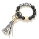 thumbnail image 2 of Llavero de silicona para mujer, pulsera con borlas, cuentas de madera, pulsera, llavero, 2 of 4
