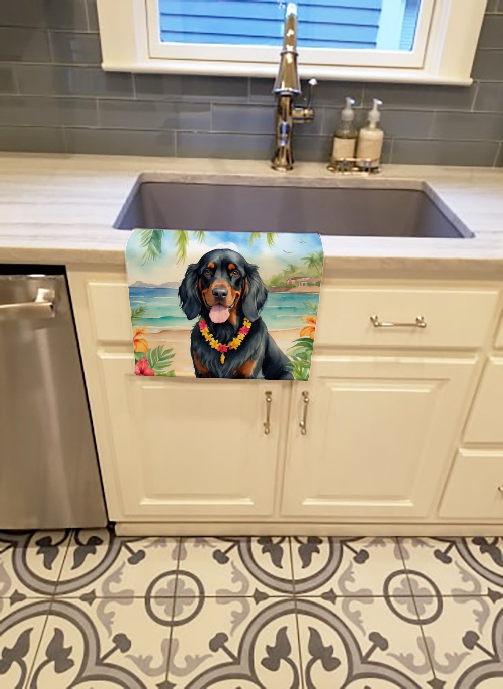 Carolines Treasures DAC6444KTWL 25 x 15 in. Gordon Setter Luau Kitchen Towel