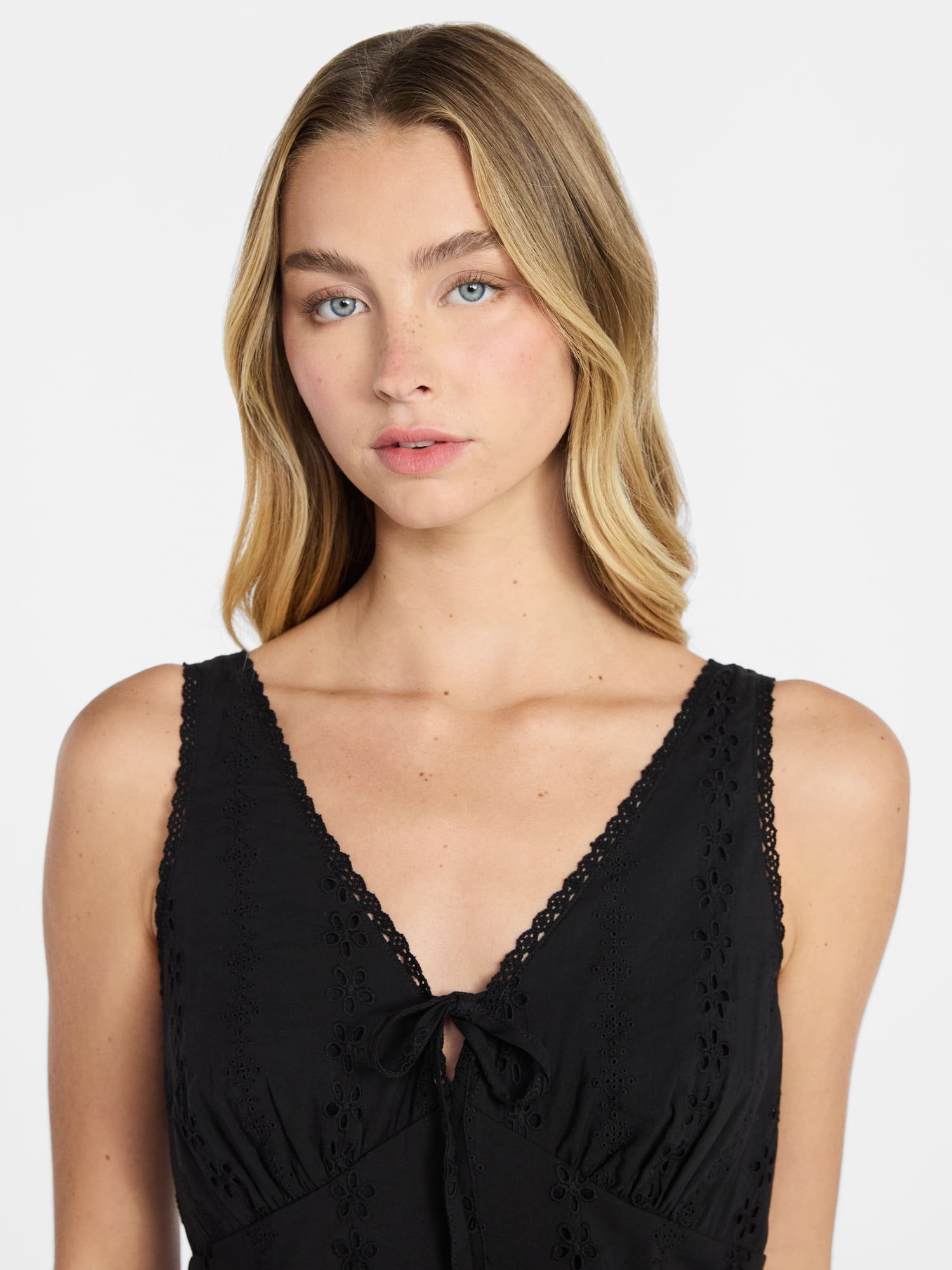No Boundaries Cotton Lace Trim Plunge Mini Dress, Women's XXS-XXL - Walmart .com