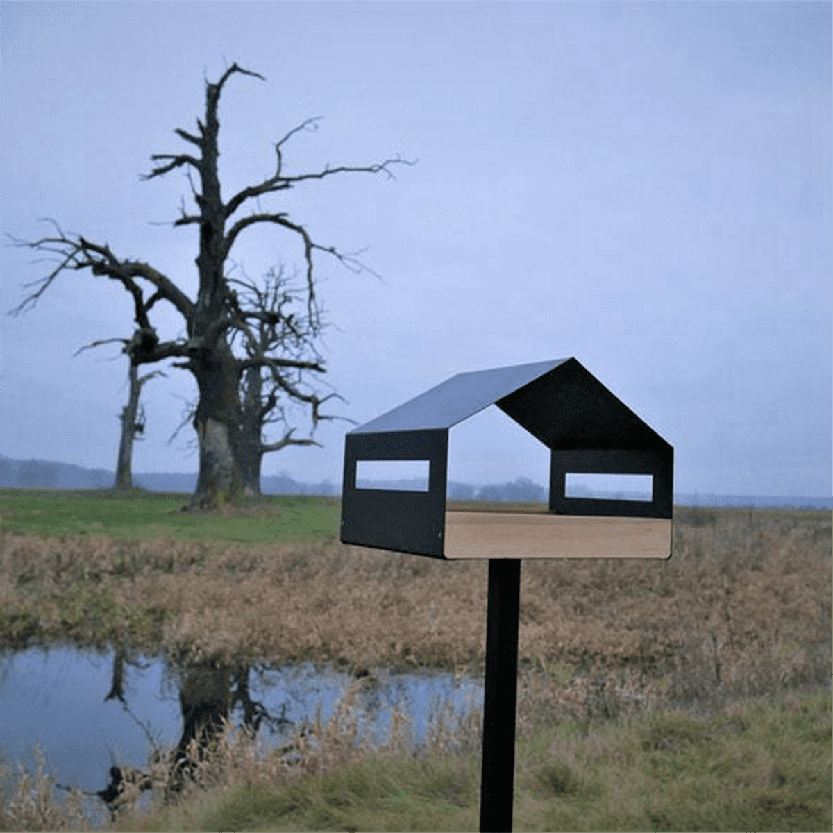 Hanging Bird Feeder House Outdoor Bird Feeder Hanging Nut Feeding Food Dispenser Holder