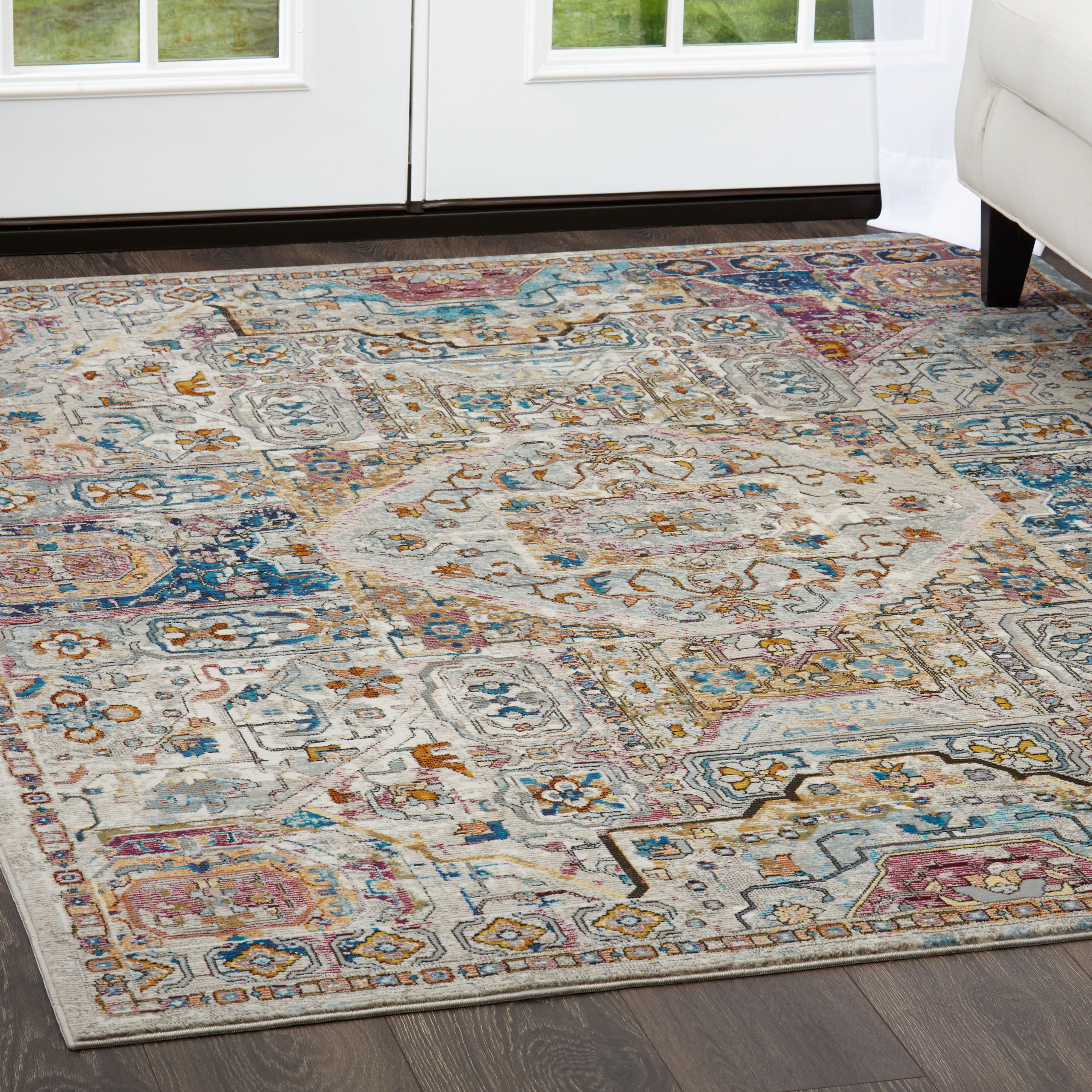 Nicole Miller New York Parlin Dahlia Area Rug
