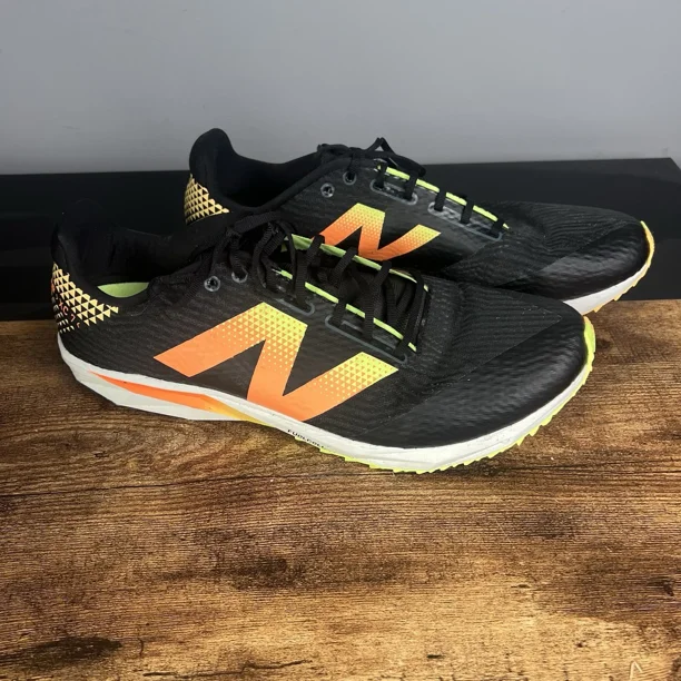 New Balance FuelCell XC7 V5 Men’s Size 12 Black Lime Glo Orange Running Shoes