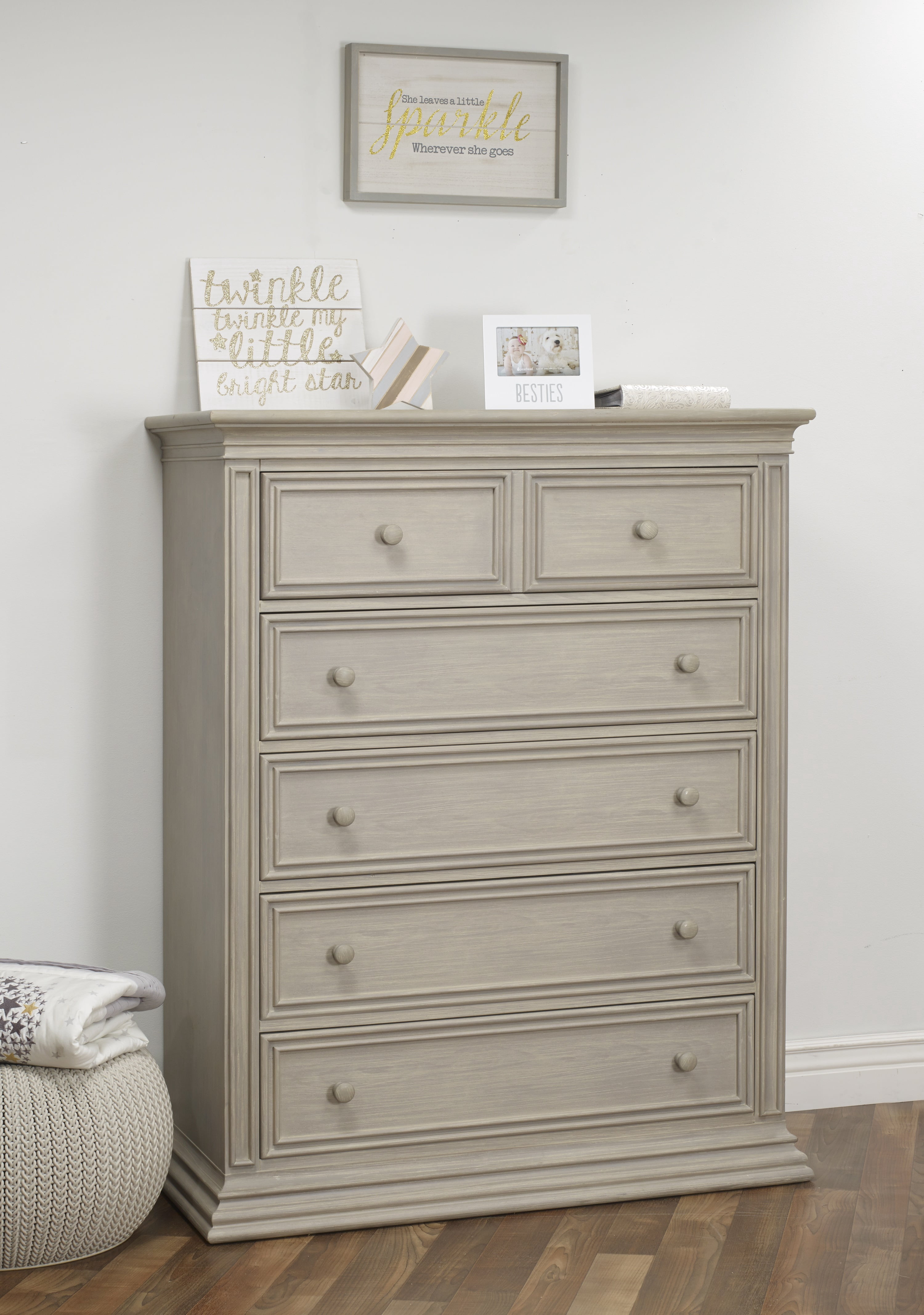 Sorelle Monterey 5 Drawer Dresser