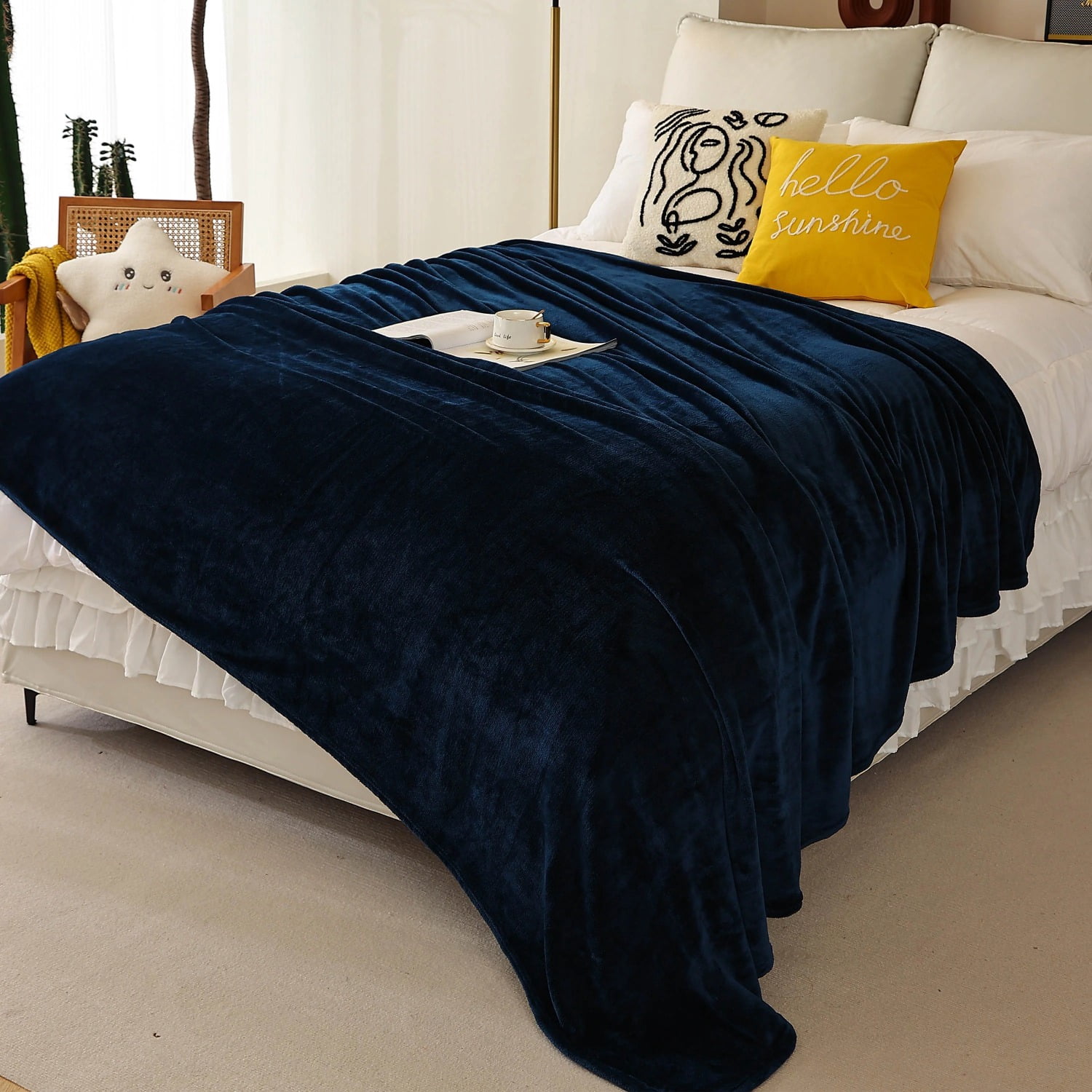 Fleece Bed Blanket King Size 104x90 inches Super Soft Fluffy Fuzzy Plush Blanket Geometric Pattern Cozy Microfiber Flannel Blankets