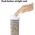 thumbnail image 4 of Recipiente de almacenamiento de alimentos OXO Good Grips POP, 0,4 L (juego de 4), 4 of 7