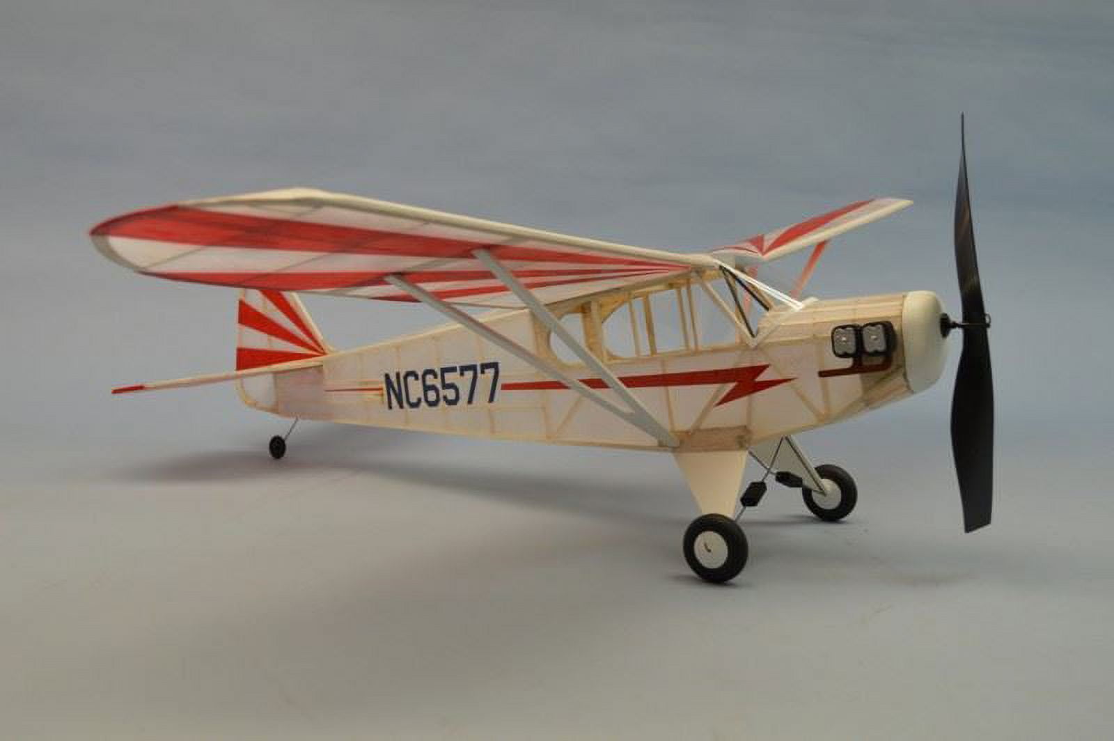 DUMAS AVION #329 - USAF A-1E Skyraider - 120 Laser Cut Parts - 30