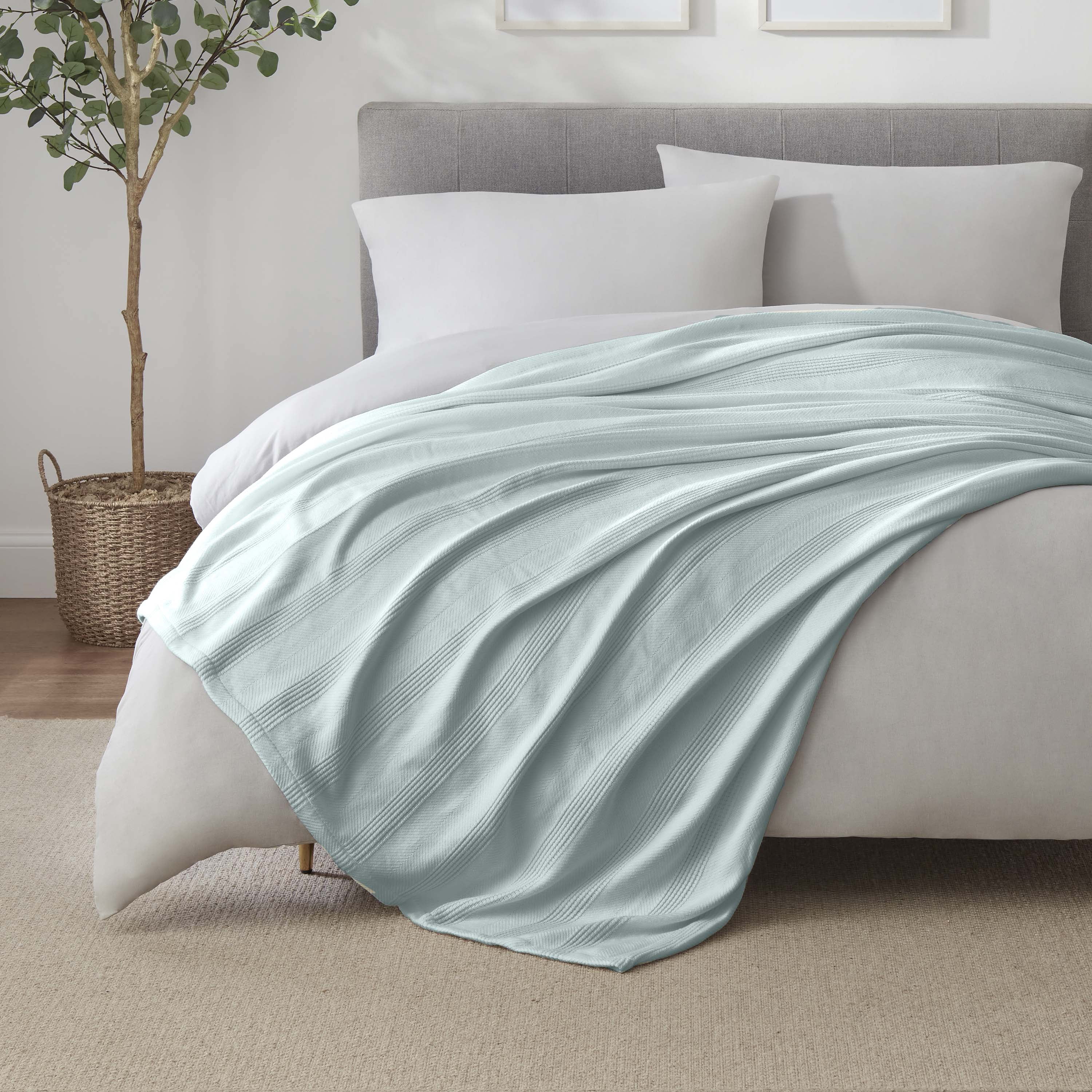 Lightweight Breathable 100% Cotton Knit Blanket – All-Season Bed Blanket – King Size – Light Blue