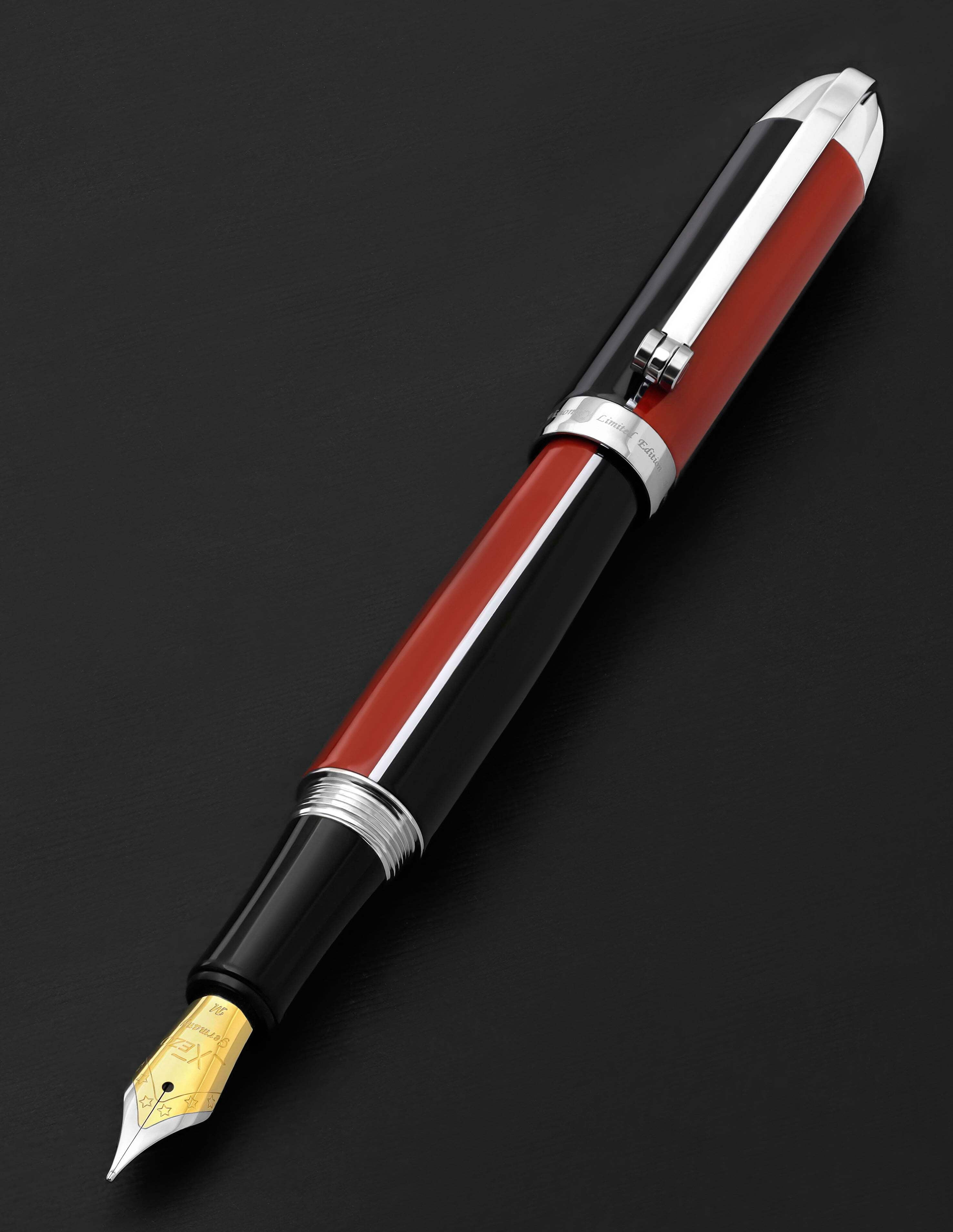 Xezo Xezo Visionary® Brass  Aluminum Enameled Fountain Pen (Medium Nib) - Red / Black