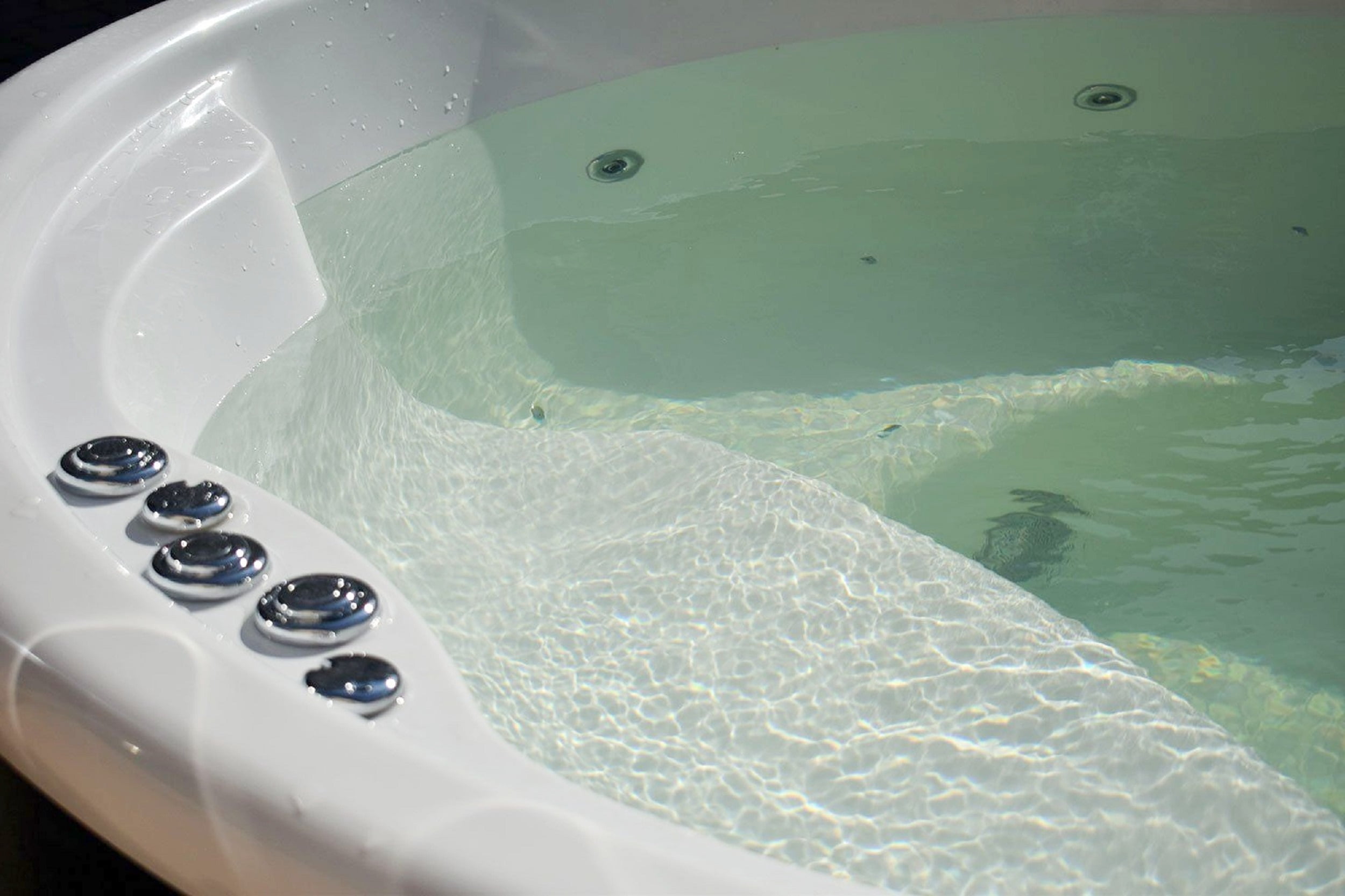 Hud-1 EZ Buildings Sierra 6 Person Round 78 in. Wood Fired Hot Tub