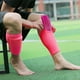 thumbnail image 3 of Espinilleras de fútbol | Protección de piernas de EVA gruesa de doble capa | Protectores de pie enchufables ligeros | Espinilleras deportivas unisex para adultos para partido de entrenamiento de, 3 of 4