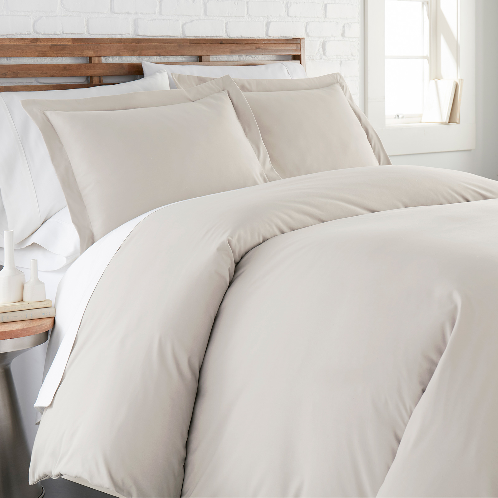 Classic Duvet Cover Set by Southshore Fine Linens