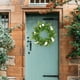 thumbnail image 4 of Corona de puerta de entrada de 45 cm, flores artificiales, guirnalda, ramo, hojas verdes, floral Corona de rosas (blanca), 4 of 7