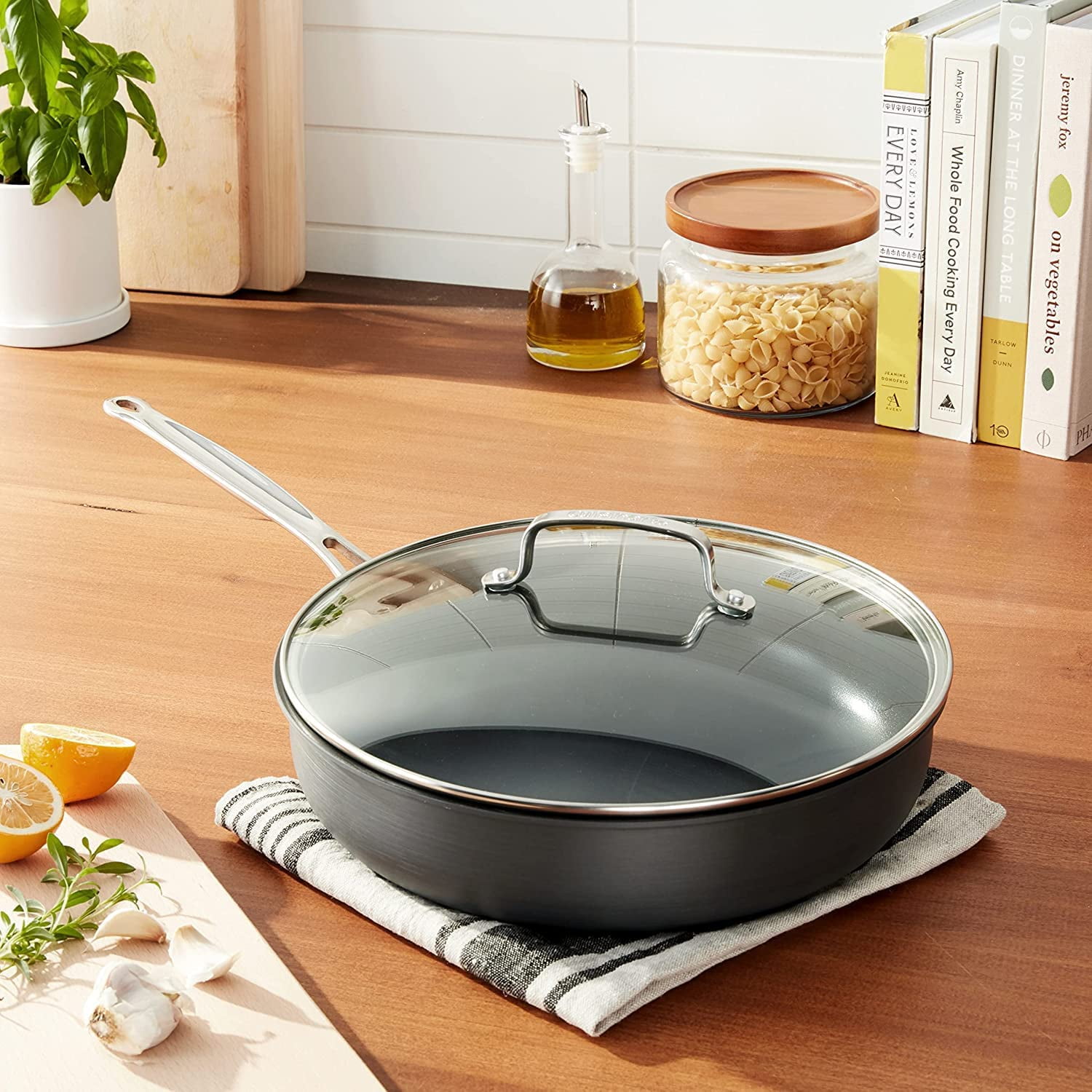 Cuisinart Chef's Classic Nonstick Classic Hard Anodized 12" Deep Fry Pan w/Cover - Thumbnail 3