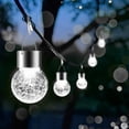 thumbnail image 2 of Paquete de 6 luces solares colgantes para exteriores, farol solar impermeable con mango y clip, luces decorativas de bola de cristal agrietado para decoración de Navidad, árbol, patio, jardín, Fokelyi WRLF-615-1, 2 of 7