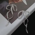 thumbnail image 4 of Pendientes de diseño con aguja de plata S925 Pendientes largos con lazo de metal plateado Pendientes antiguos de hadas Accesorio versátil, 4 of 6