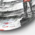 thumbnail image 3 of Designart 'Couples Marche dans Londres'horloge Murale Moderne, 3 of 6